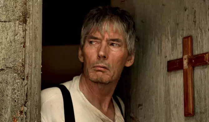 Verdammt. Hat sich etwa doch ein Regisseur hinter der Ecke versteckt? (Foto: Tiberius Film)