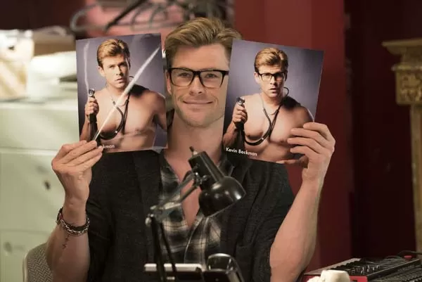 Kevin hat seine Bewerbungsfotos mitgebracht (Foto: Sony Pictures) Kevin hat seine Bewerbungsfotos mitgebracht (Foto: Sony Pictures)