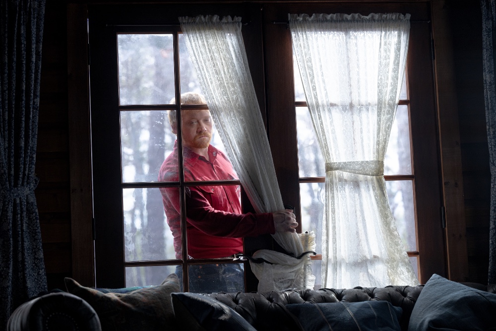 Auswegloser Endzeit-Thriller Knock at the Cabin ab 9. Februar 2023 im Kino