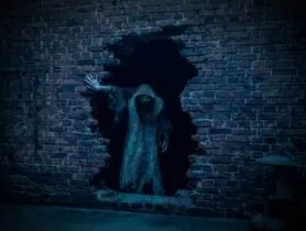 Baghead: vom Kneipenkeller ins Kino am 28. Dezember 2023